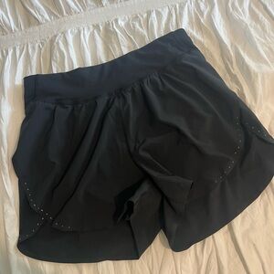 fast and free lululemon shorts